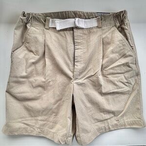 Sundays short tan and white cargo shorts